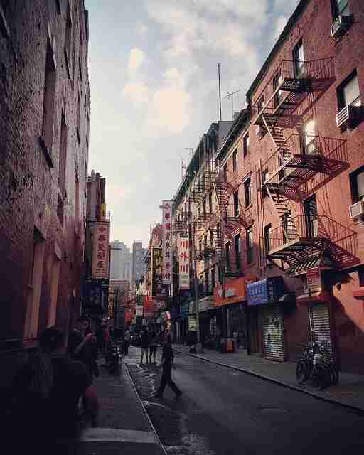 高能警告：鉴黄师免费观看实时热搜完整版